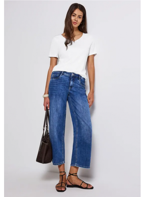 A323675__10000 White__1__20251017145814183.jpg_ORGA_HUB